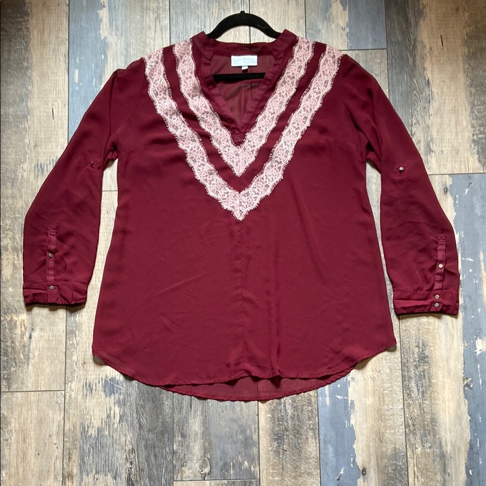 Jessica Simpson Maternity Womens V-Neck Top Blouse Sheer Lace Trim Burgundy Sz L